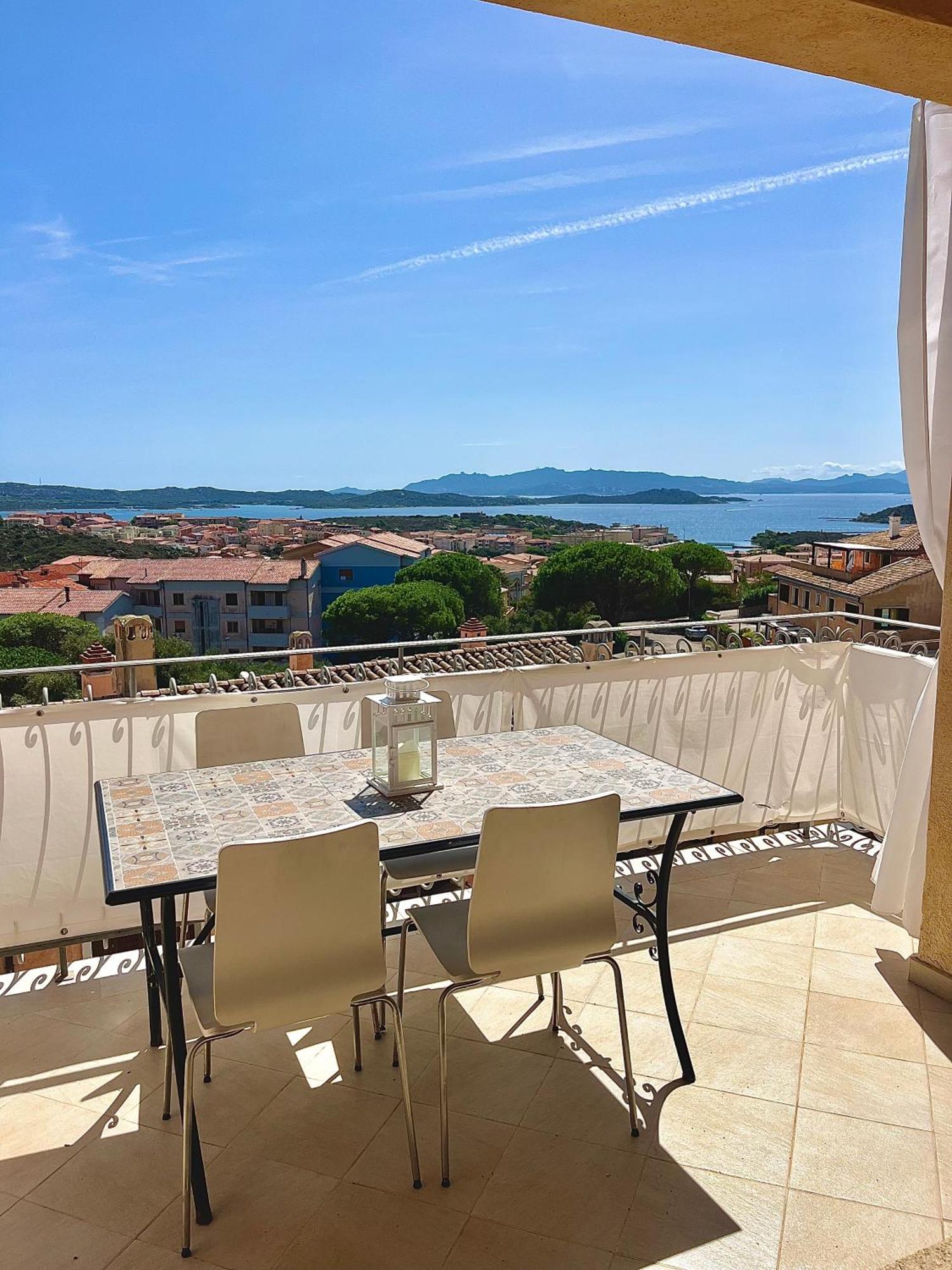 Residence Borgo Punta Villa Ла-Маддалена Екстер'єр фото