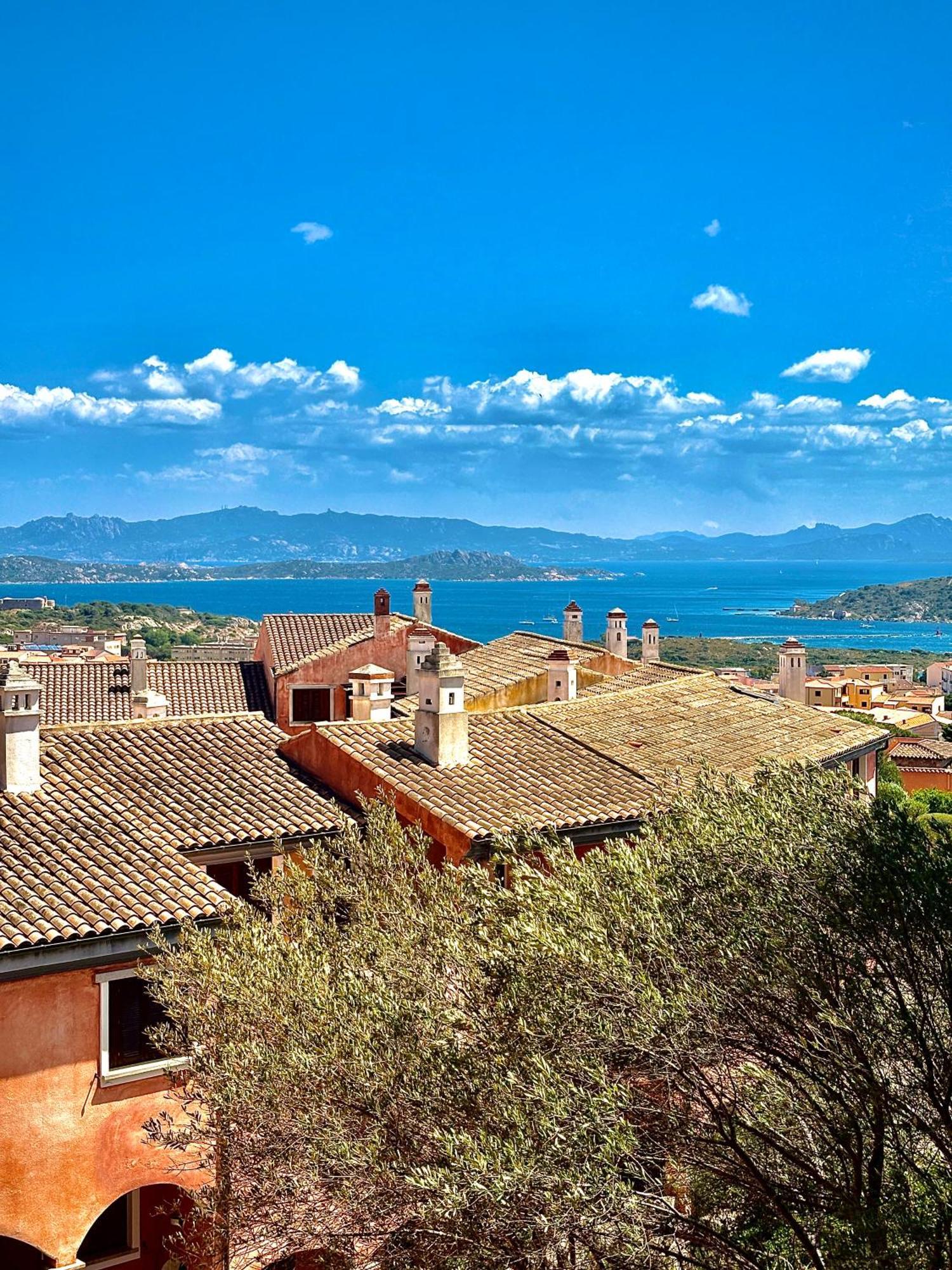 Residence Borgo Punta Villa Ла-Маддалена Екстер'єр фото
